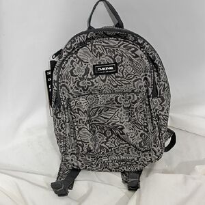 NWT Dakine Essentials Pack Mini 7L Petal Maze Kids Backpack